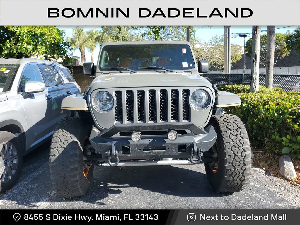 Used 2020 Jeep Gladiator Sport image 2