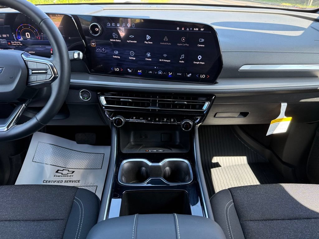 Used 2026 Chevrolet Traverse LT w/ LPO, Floor Liner Package AWD/4WD image 11
