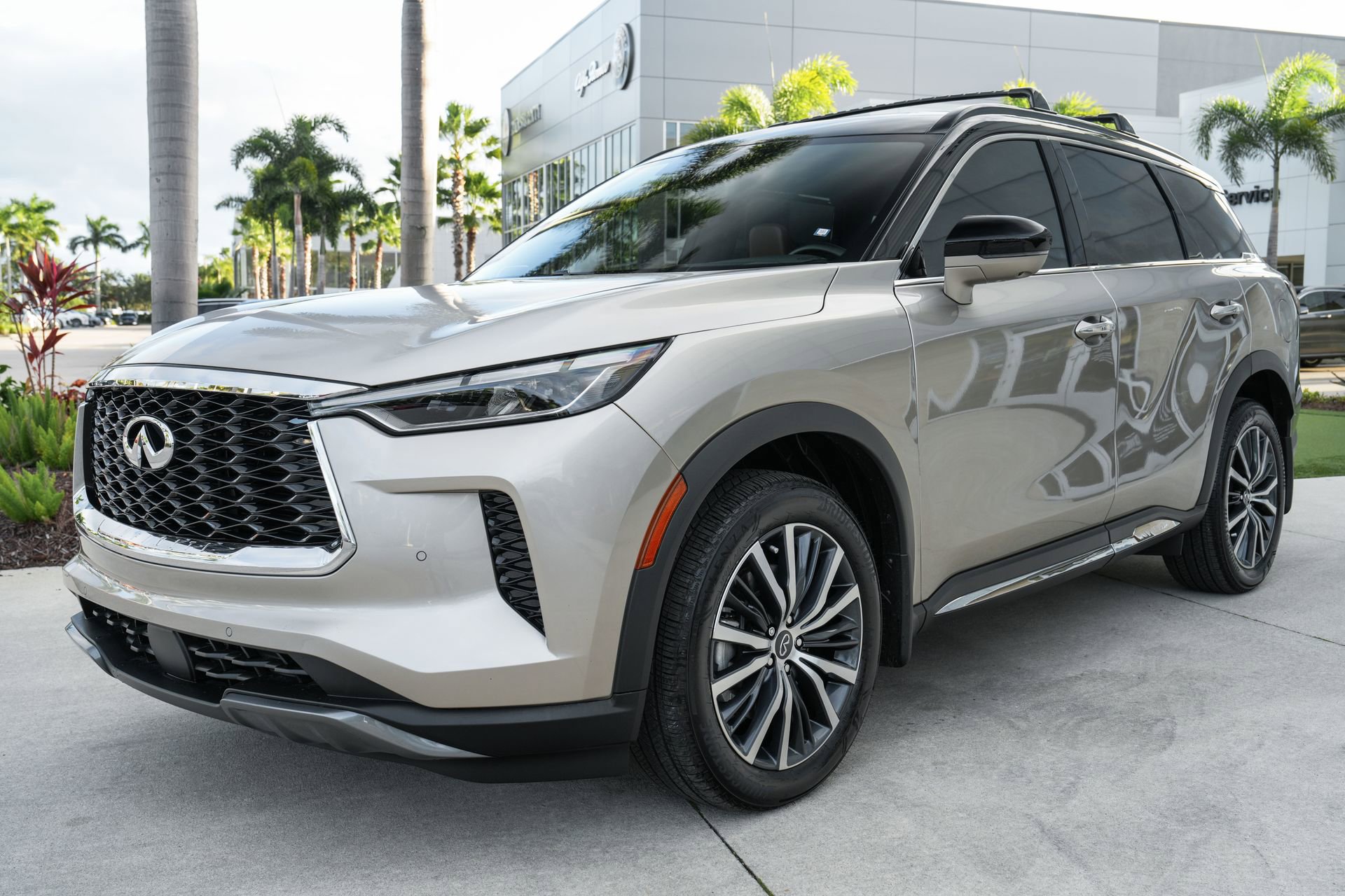 Used 2025 INFINITI QX60 Autograph w/ Cargo Package image 5