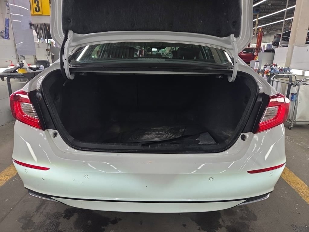 Used 2021 Honda Accord EX-L image 6