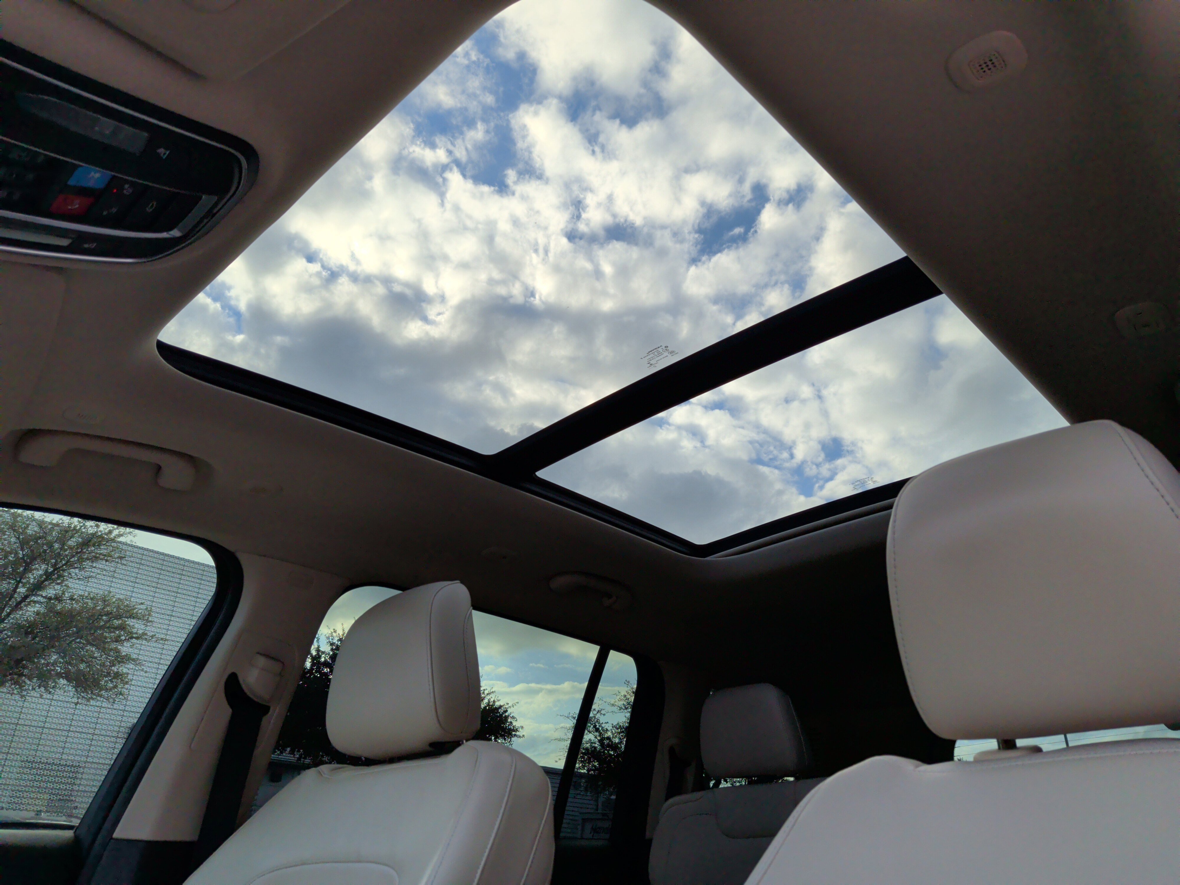 Used 2022 Jeep Grand Cherokee L Limited image 28