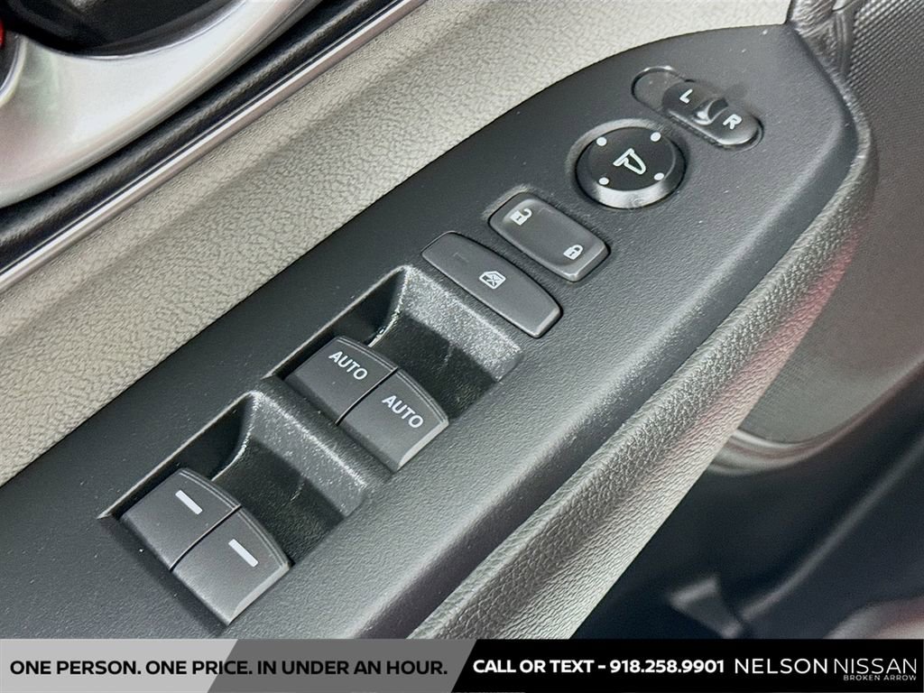 Used 2022 Honda CR-V EX image 17