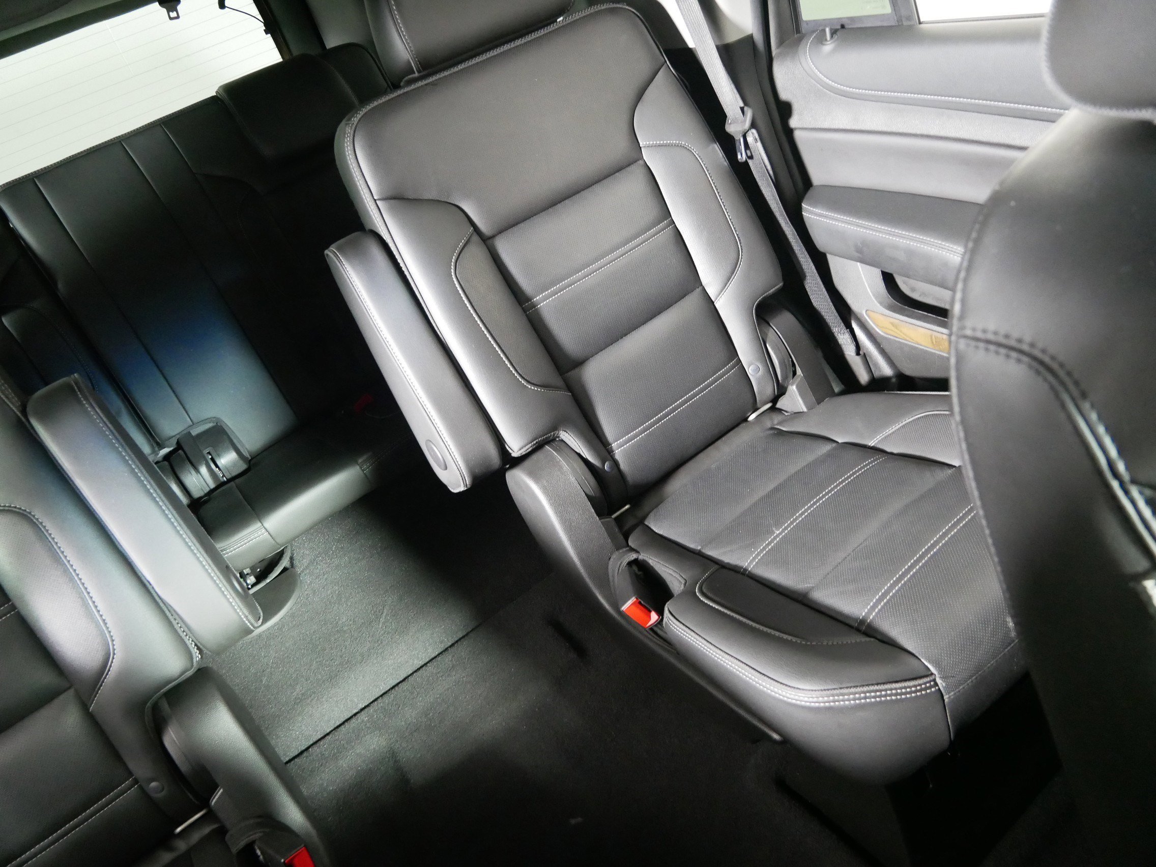 Used 2019 GMC Yukon Denali w/ Denali Ultimate Package image 14