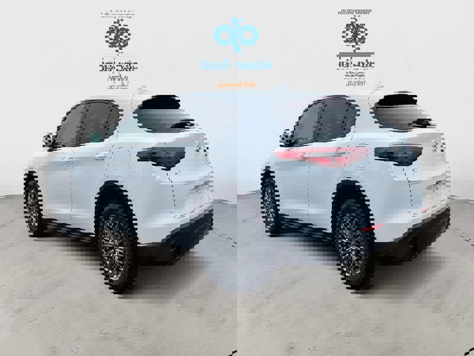 Used 2023 Alfa Romeo Stelvio Sprint AWD/4WD image 4