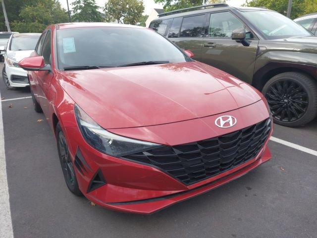 Used 2022 Hyundai Elantra Blue