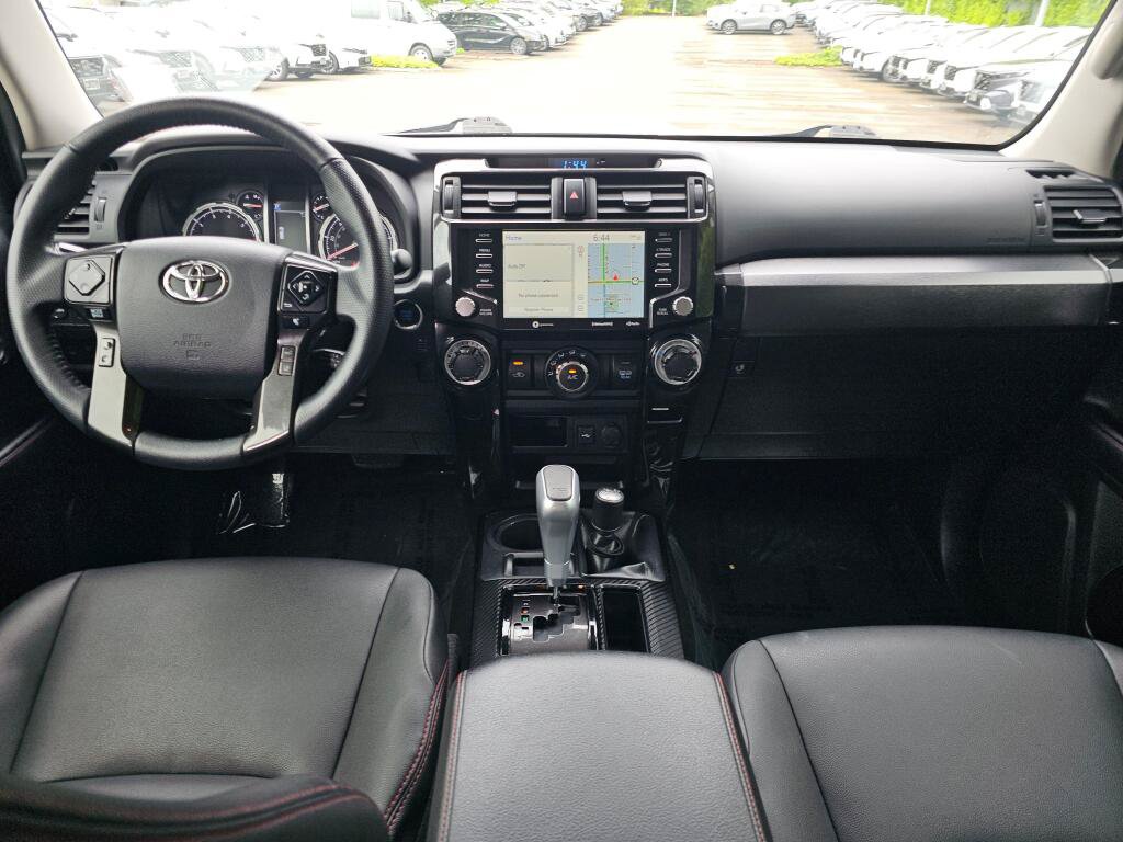 Used 2020 Toyota 4Runner TRD Off-Road Premium AWD/4WD image 20