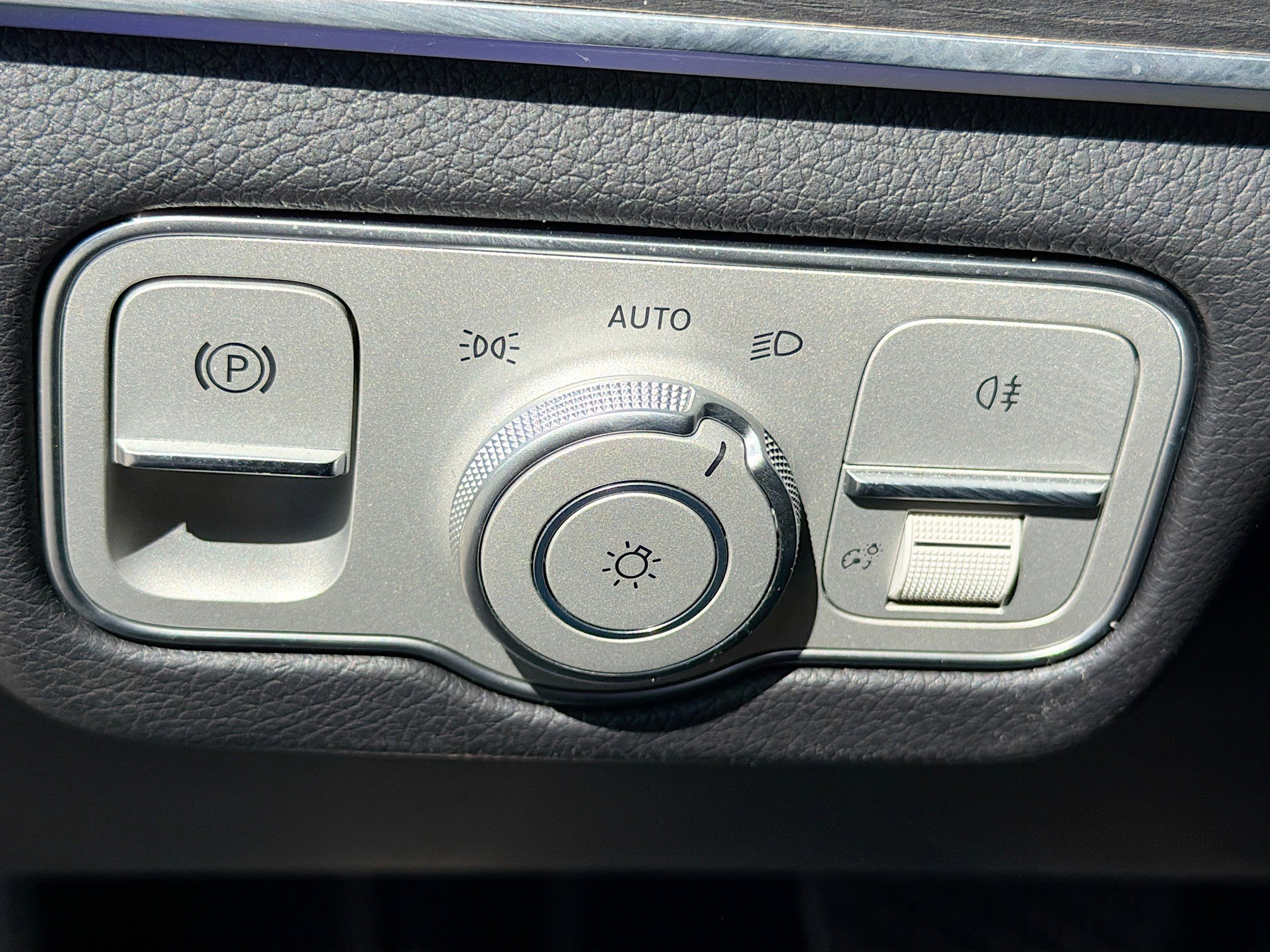 Used 2025 Mercedes-Benz GLS 450 4MATIC image 37