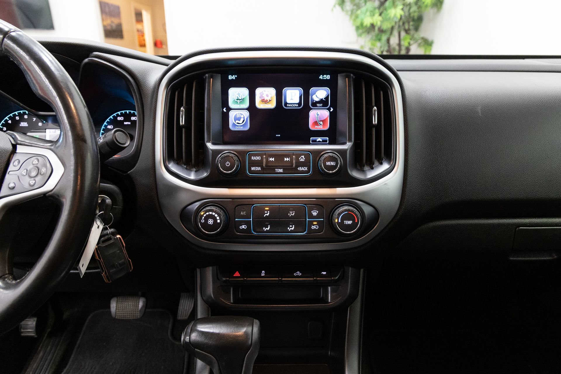 Used 2016 Chevrolet Colorado LT AWD/4WD image 18