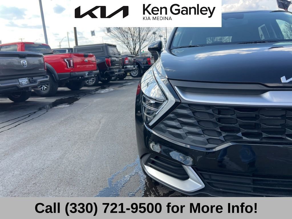 Certified 2025 Kia Sportage LX image 18