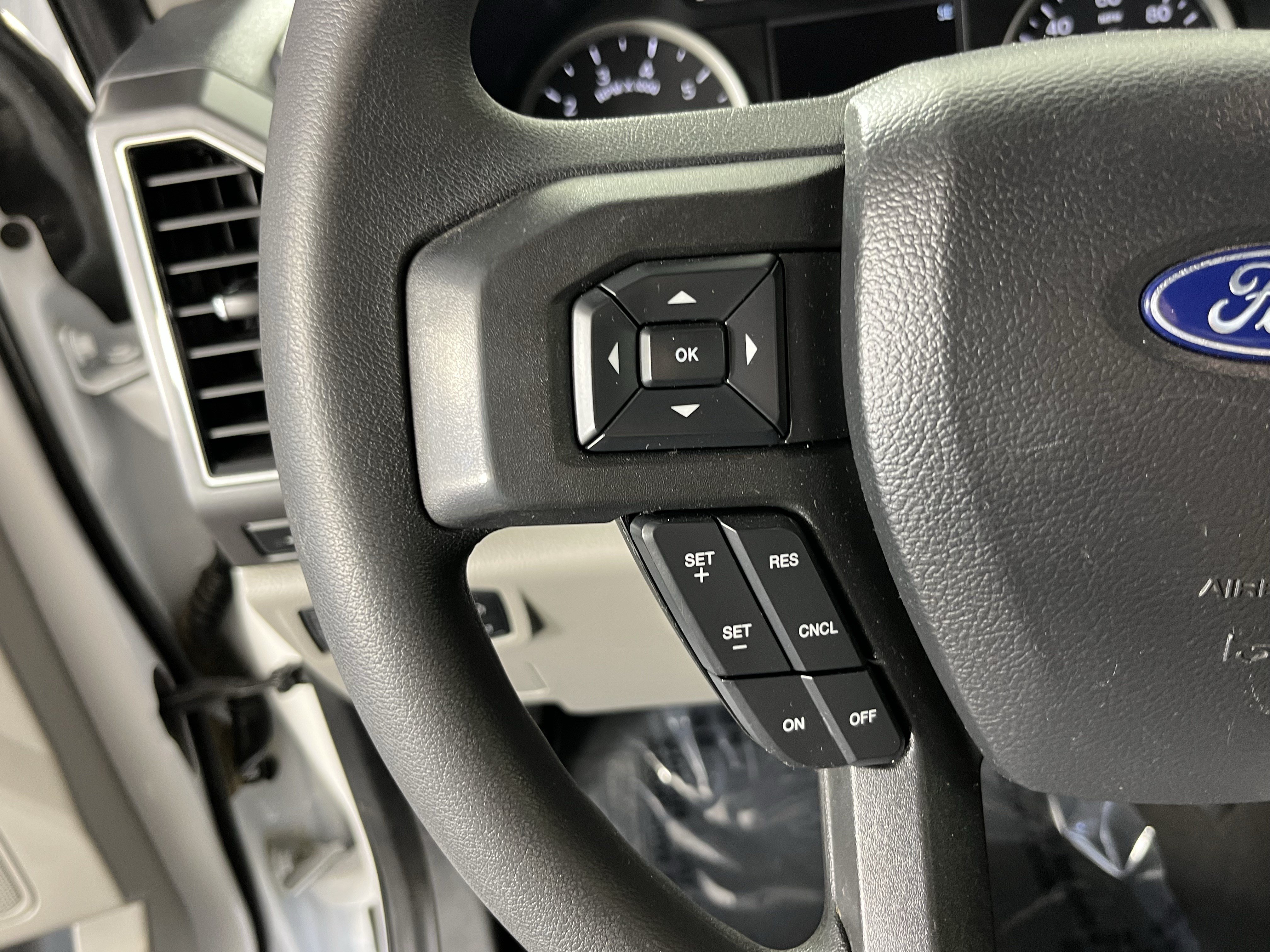 Used 2022 Ford F350 XLT w/ XLT Value Package AWD/4WD image 19