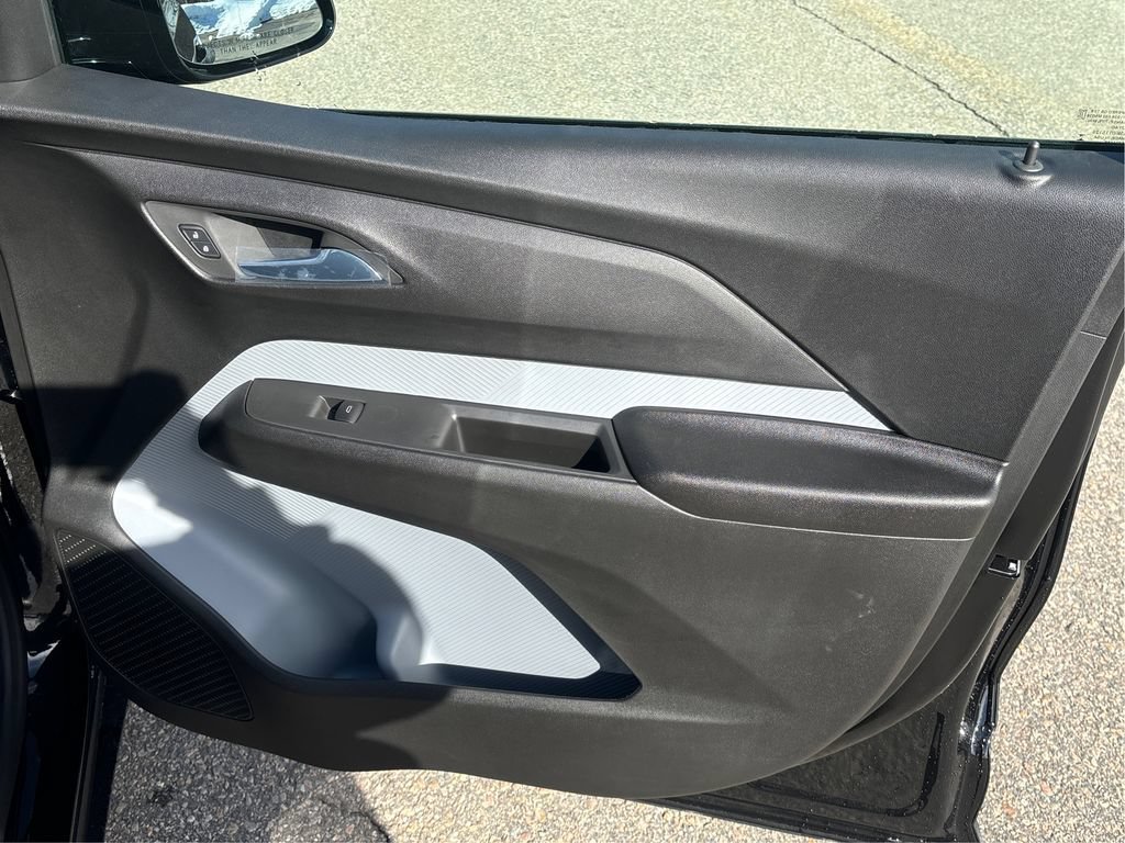 New 2027 Chevrolet Bolt RS FWD image 21