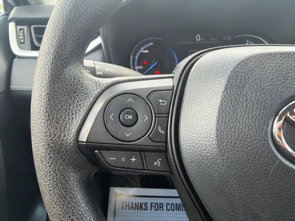 Used 2025 Toyota RAV4 XLE AWD/4WD image 29
