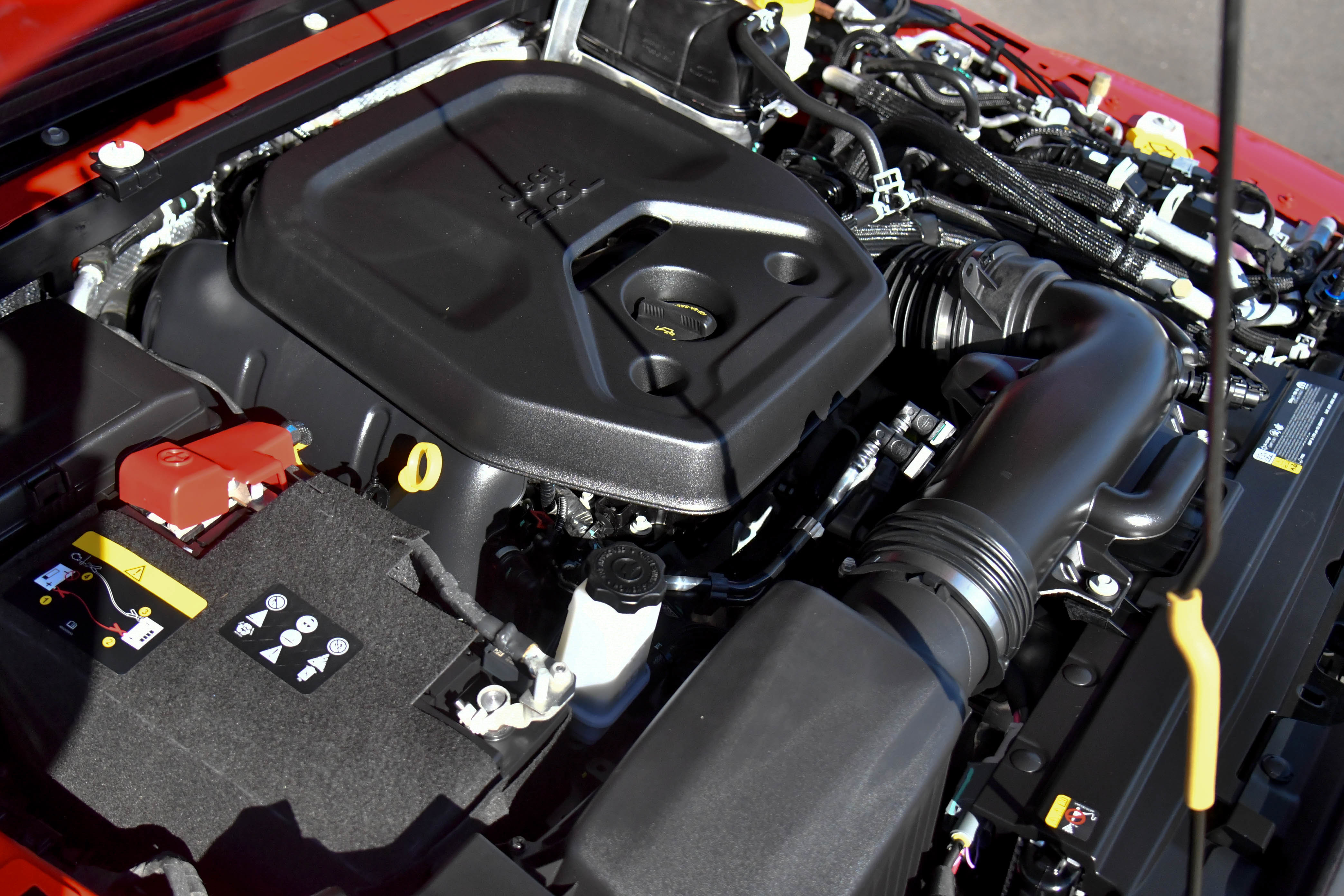 Used 2025 Jeep Wrangler Sahara image 48