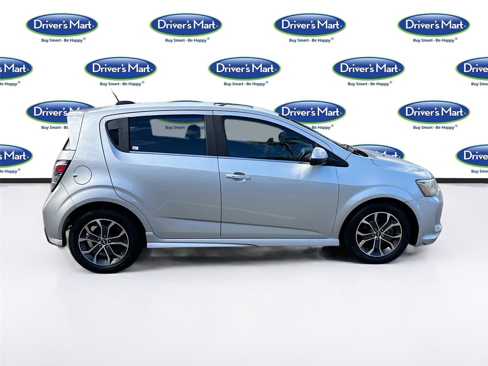 Used 2017 Chevrolet Sonic LT w/ Fun and Sun Package image 9