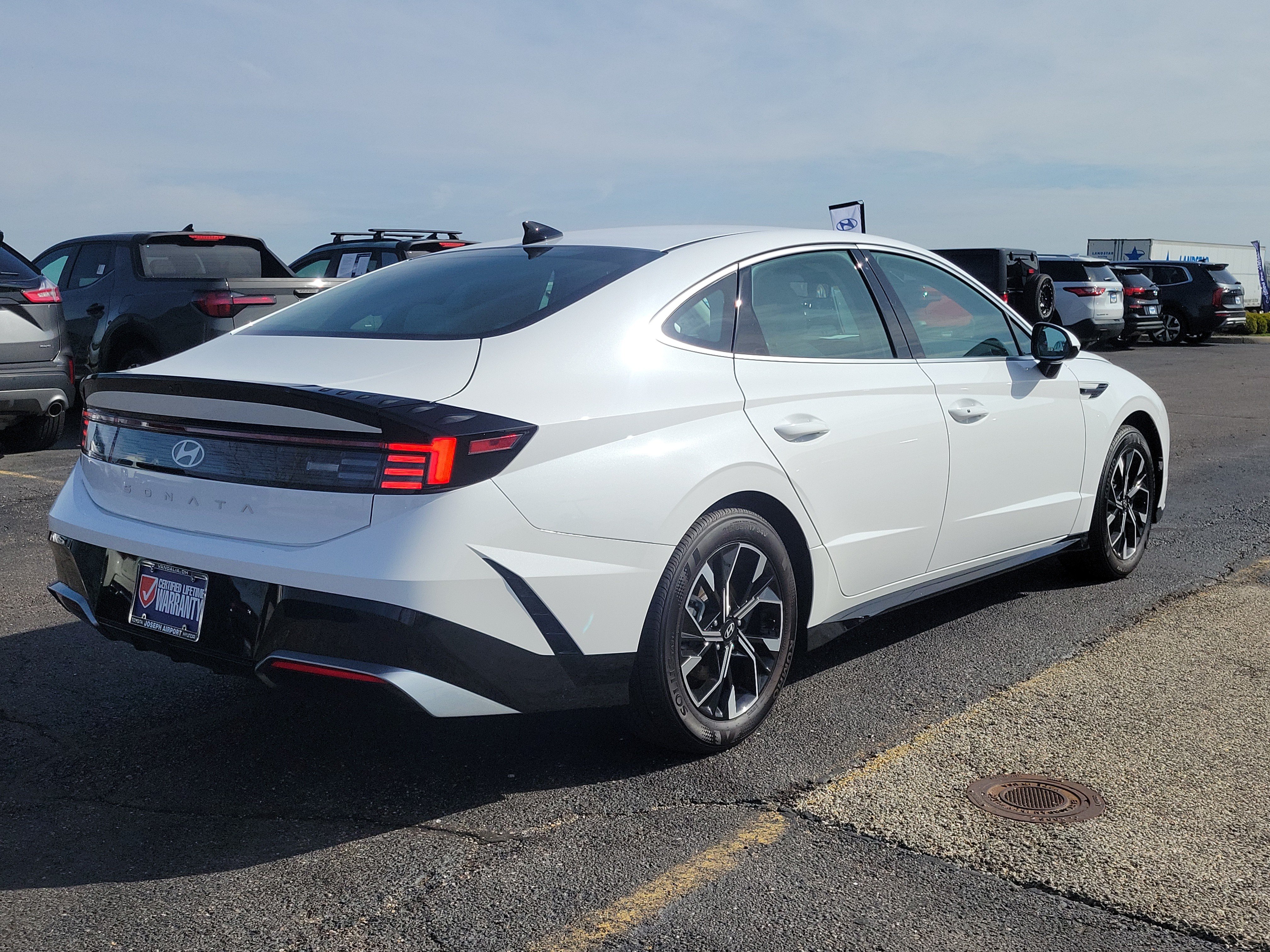 New 2025 Hyundai Sonata SEL FWD image 4