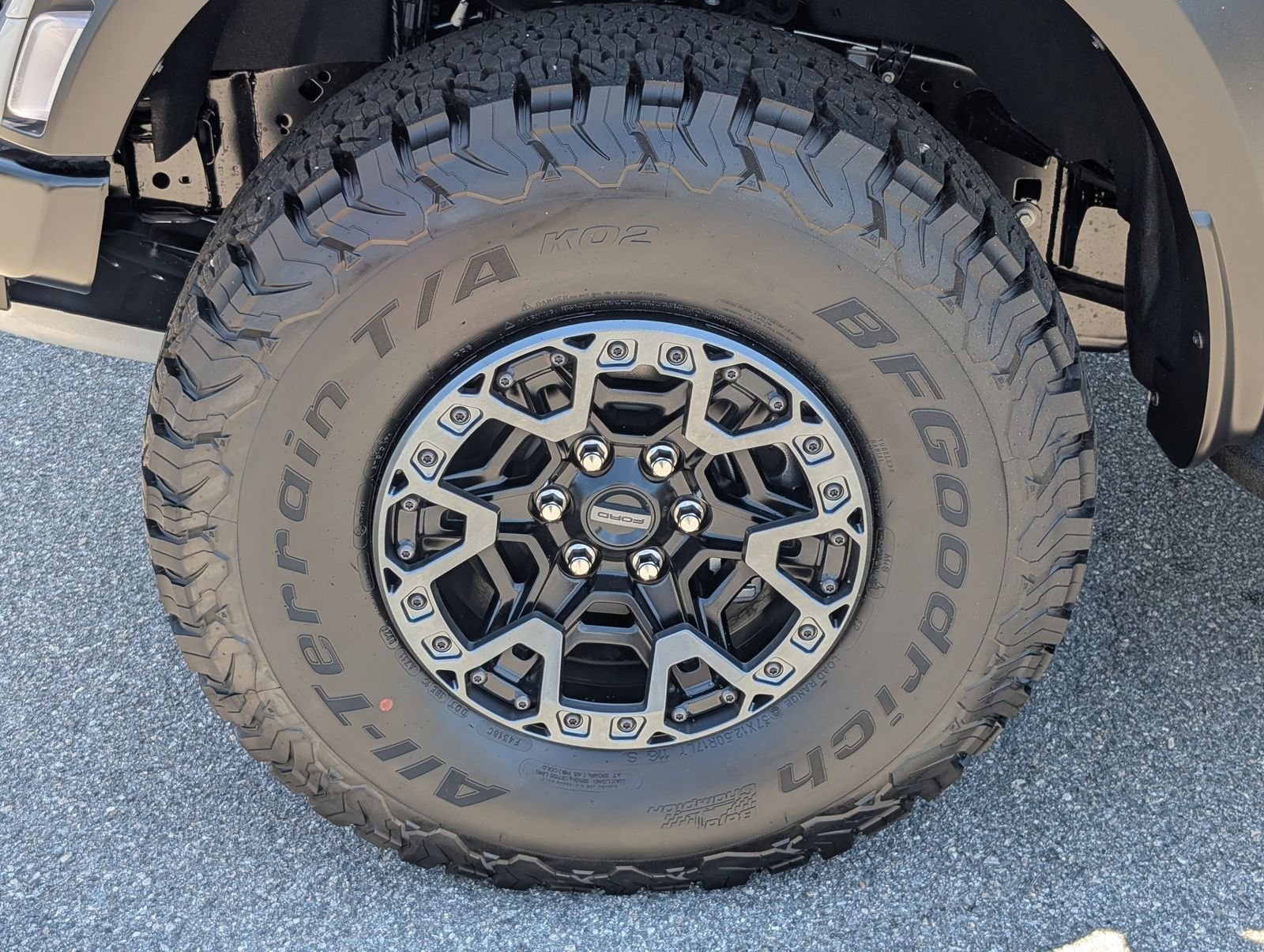 New 2026 Ford F150 Raptor w/ Equipment Group 803A Raptor R AWD/4WD image 13