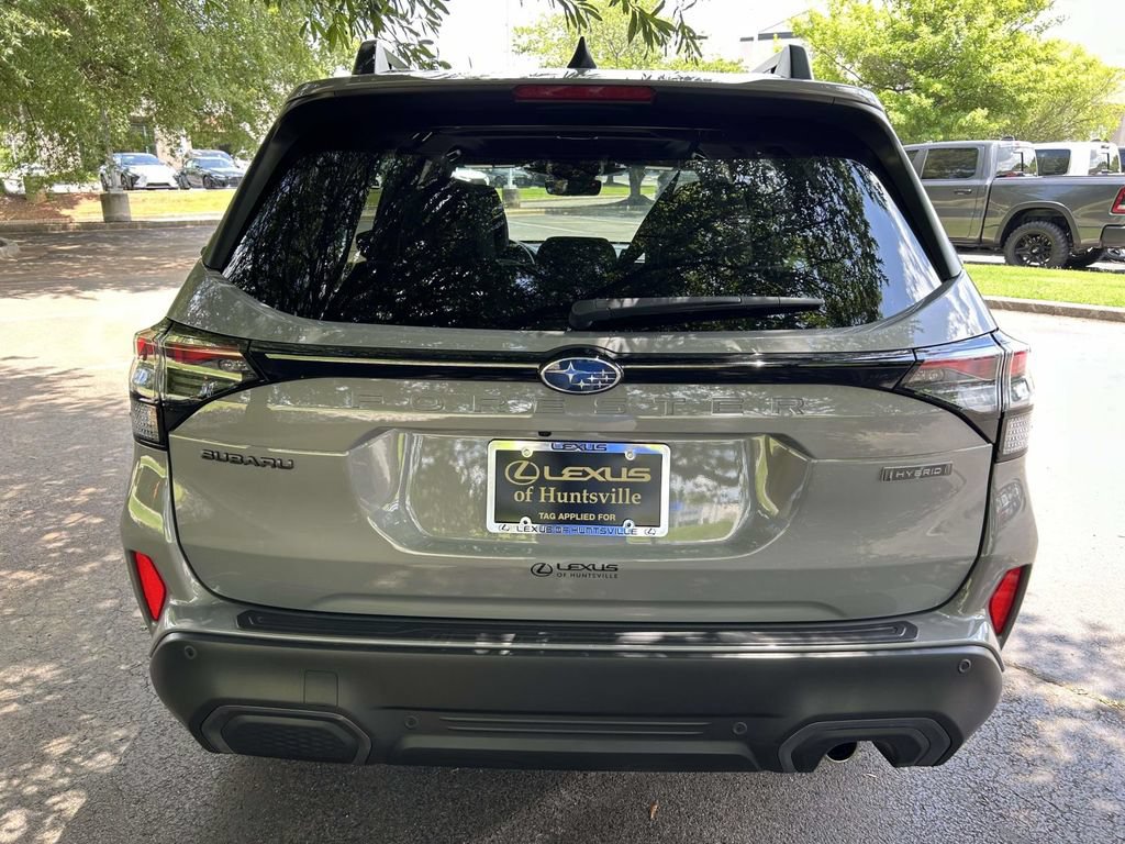 Used 2025 Subaru Forester Limited w/ Popular Package AWD/4WD image 3