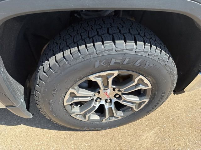 Used 2020 GMC Sierra 1500 SLE w/ SLE Value Package image 54