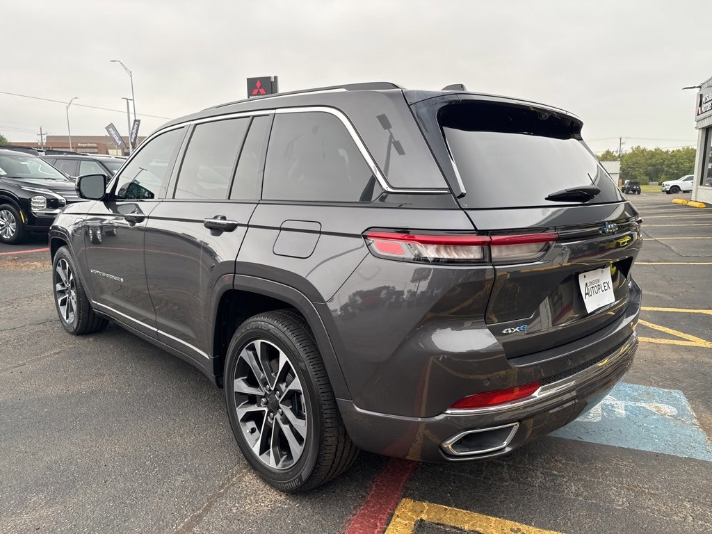 Used 2022 Jeep Grand Cherokee Overland w/ Luxury Tech Group IV image 10