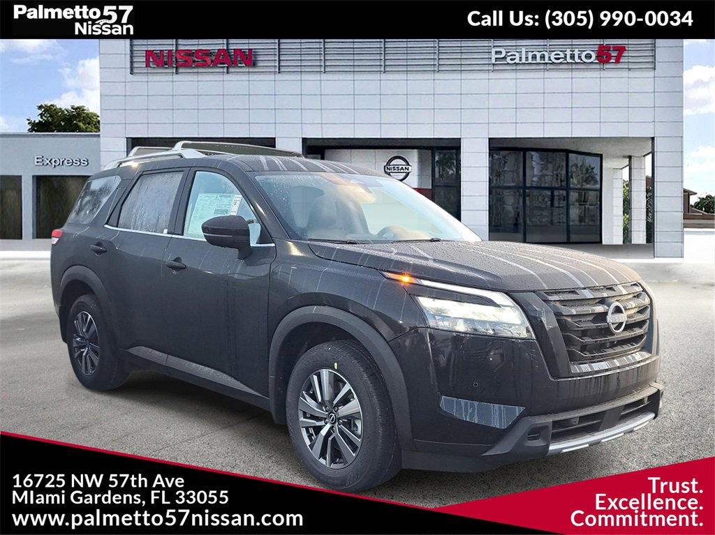 New 2025 Nissan Pathfinder SL w/ Black Appearance Package image 1