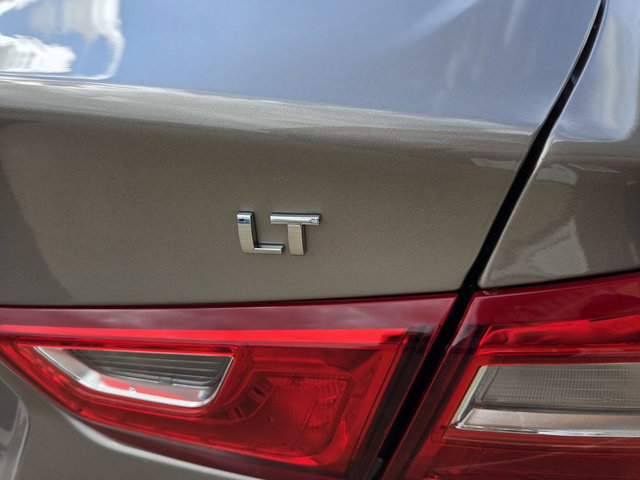 Used 2023 Chevrolet Malibu LT FWD image 31