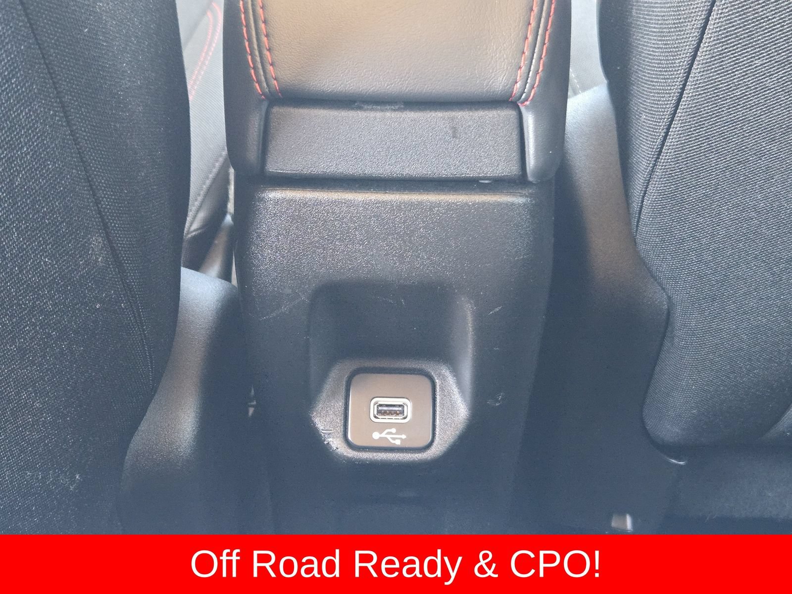 Used 2023 Jeep Renegade Trailhawk AWD/4WD image 39