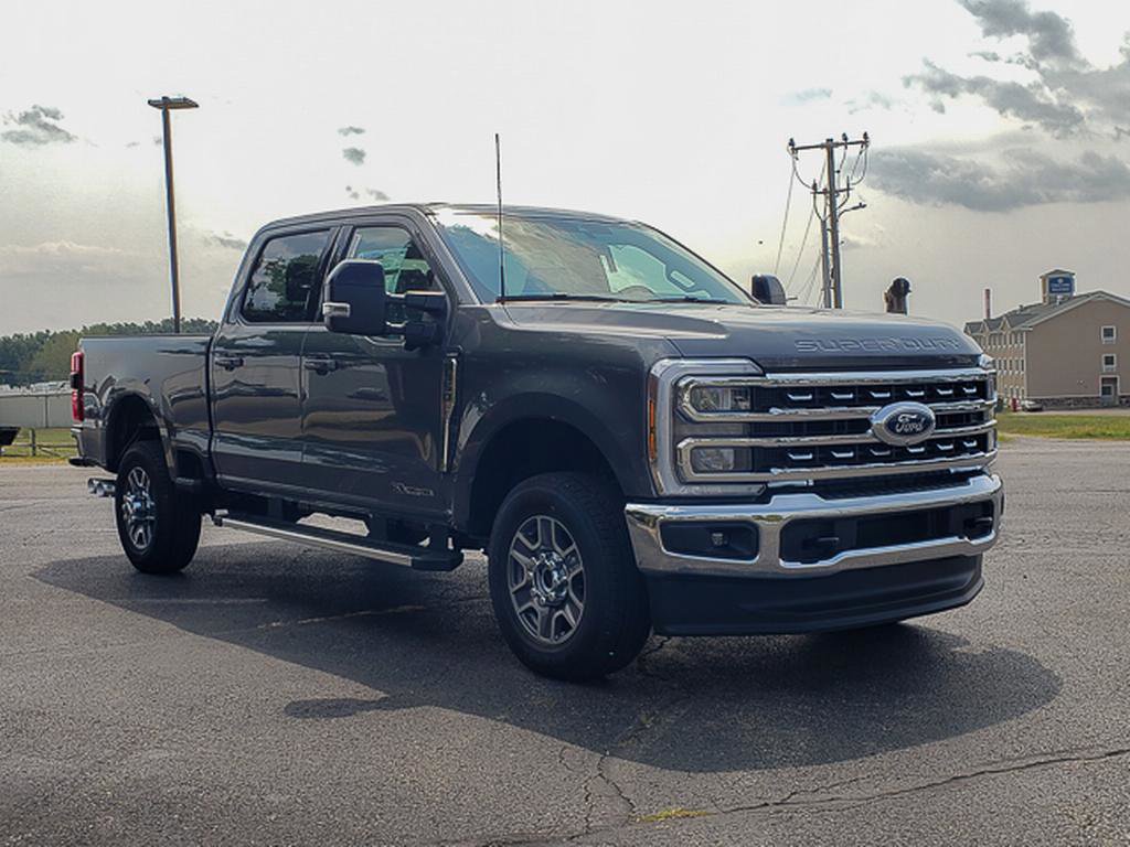 New 2026 Ford F350 Lariat image 3
