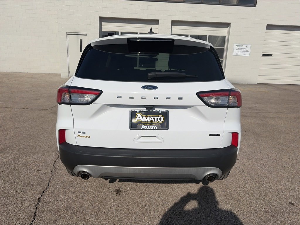 Used 2022 Ford Escape SE image 4