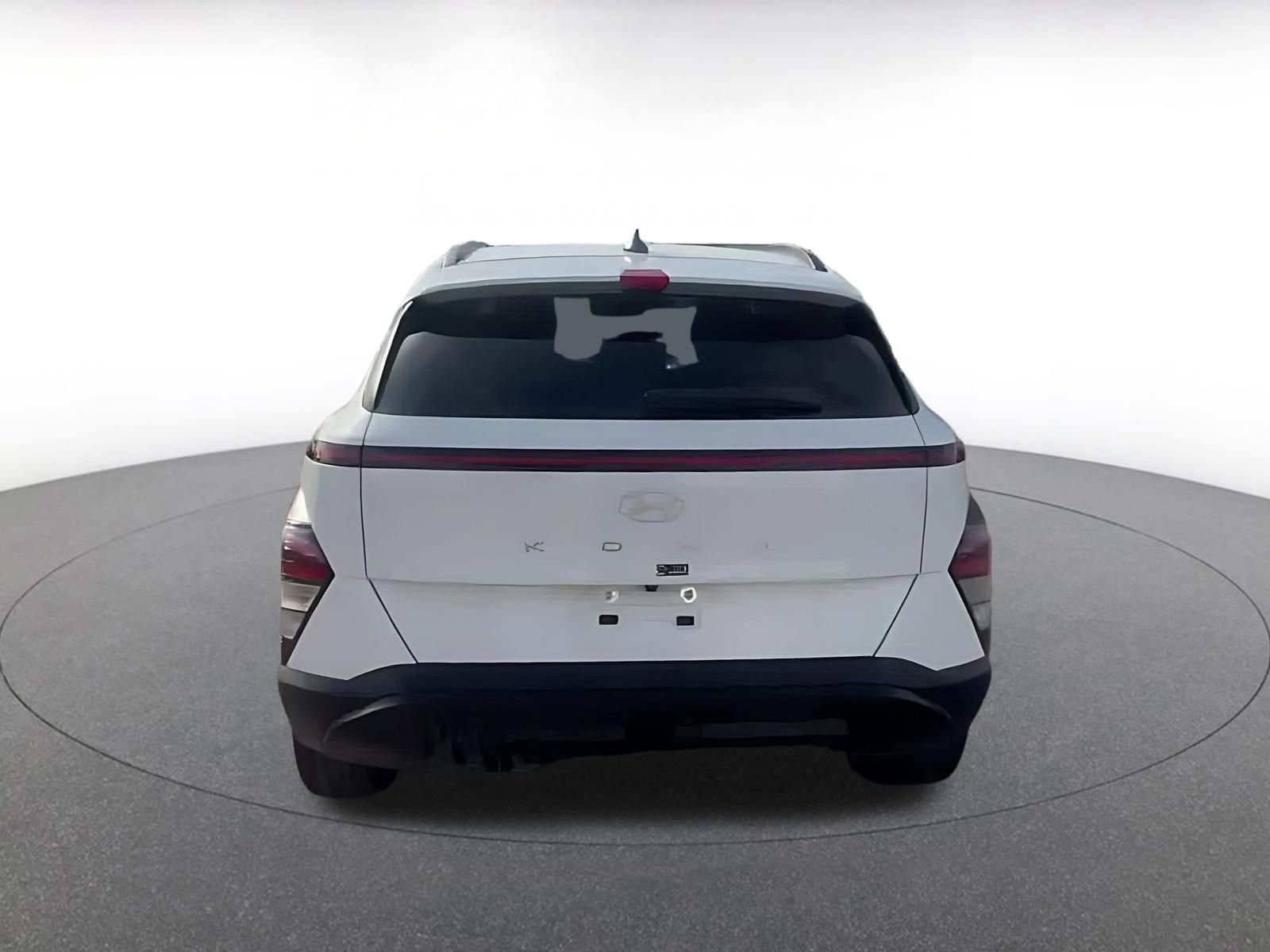 Used 2025 Hyundai Kona SEL image 12