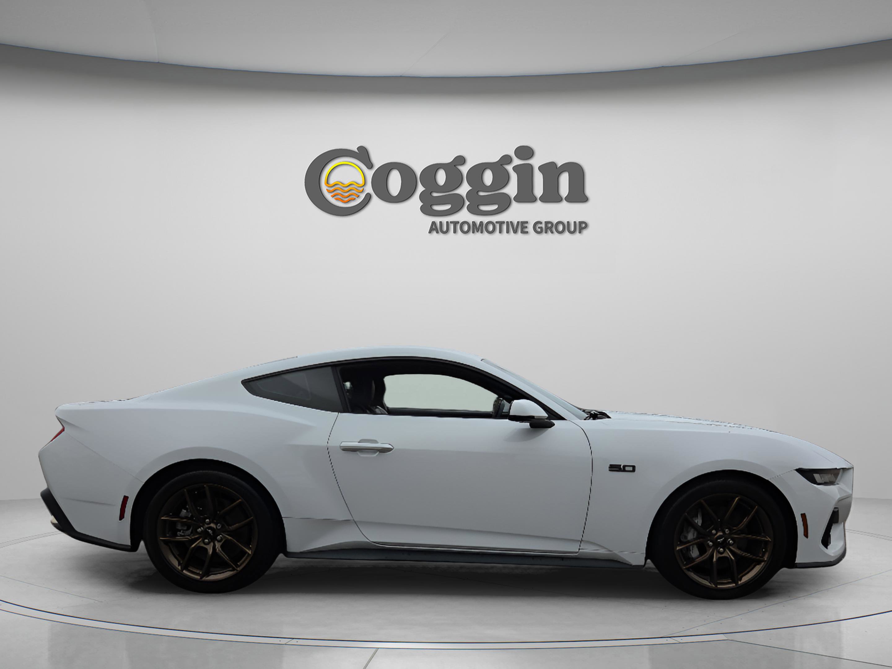 Used 2024 Ford Mustang GT Premium image 6