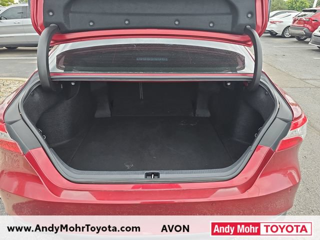 Used 2018 Toyota Camry XLE FWD image 12