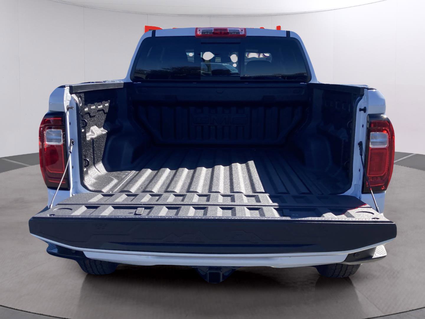 New 2026 GMC Canyon Elevation w/ Convenience Package image 16