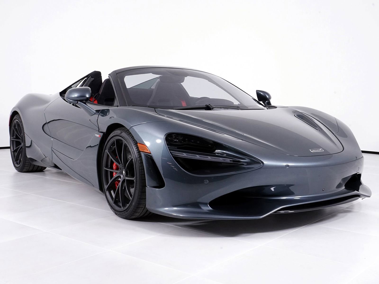 Used 2024 McLaren 750S Spider image 14