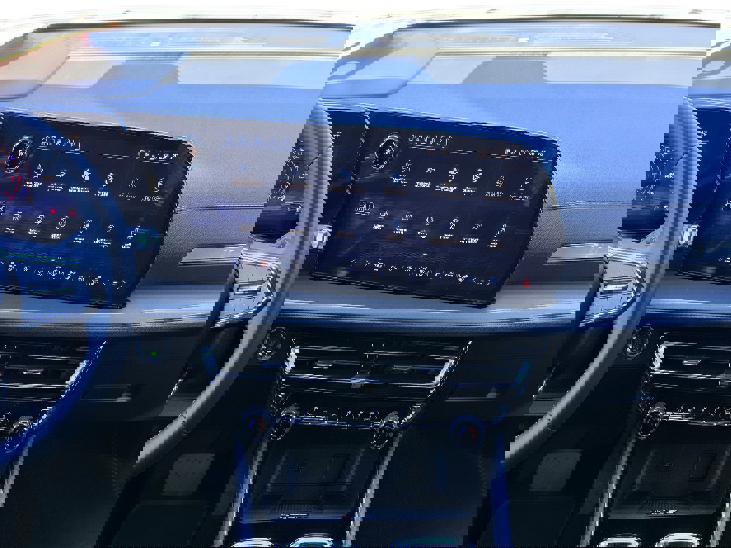 New 2026 Chevrolet Traverse LT w/ Midnight/Sport Edition AWD/4WD image 15