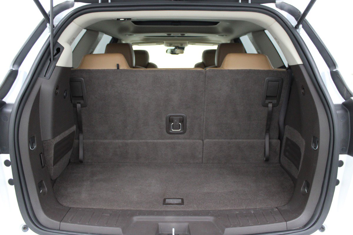 Used 2016 Buick Enclave Premium w/ Experience Buick Package FWD image 10