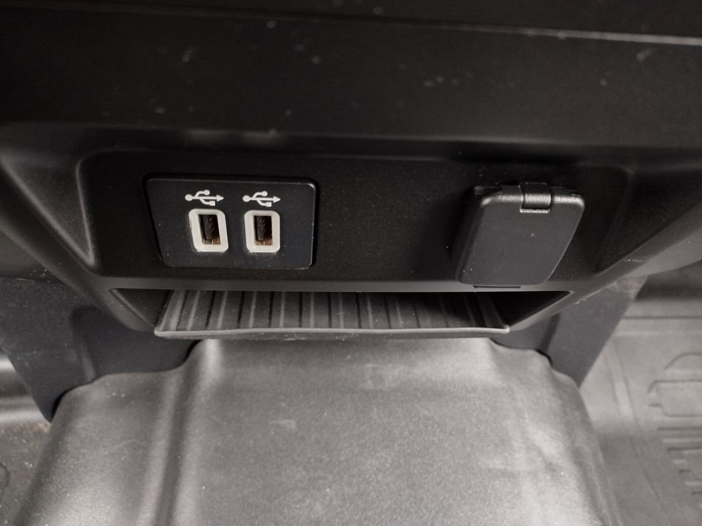 Used 2019 Ford F150 XLT w/ Trailer Tow Package image 24