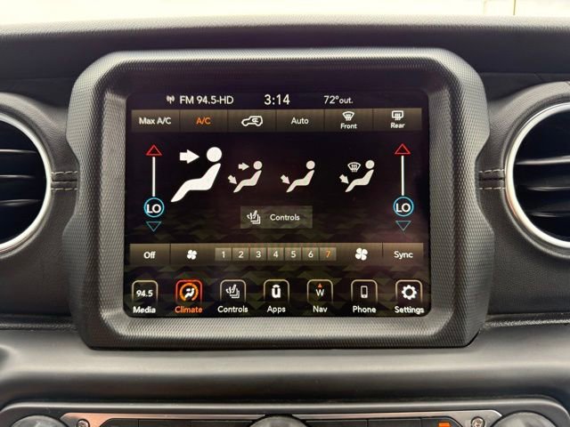 Used 2021 Jeep Wrangler Unlimited Sahara w/ Cold Weather Group image 26