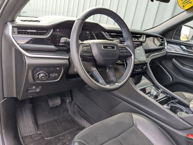 Used 2023 Jeep Grand Cherokee Trailhawk w/ Advanced Protech Group II video 2