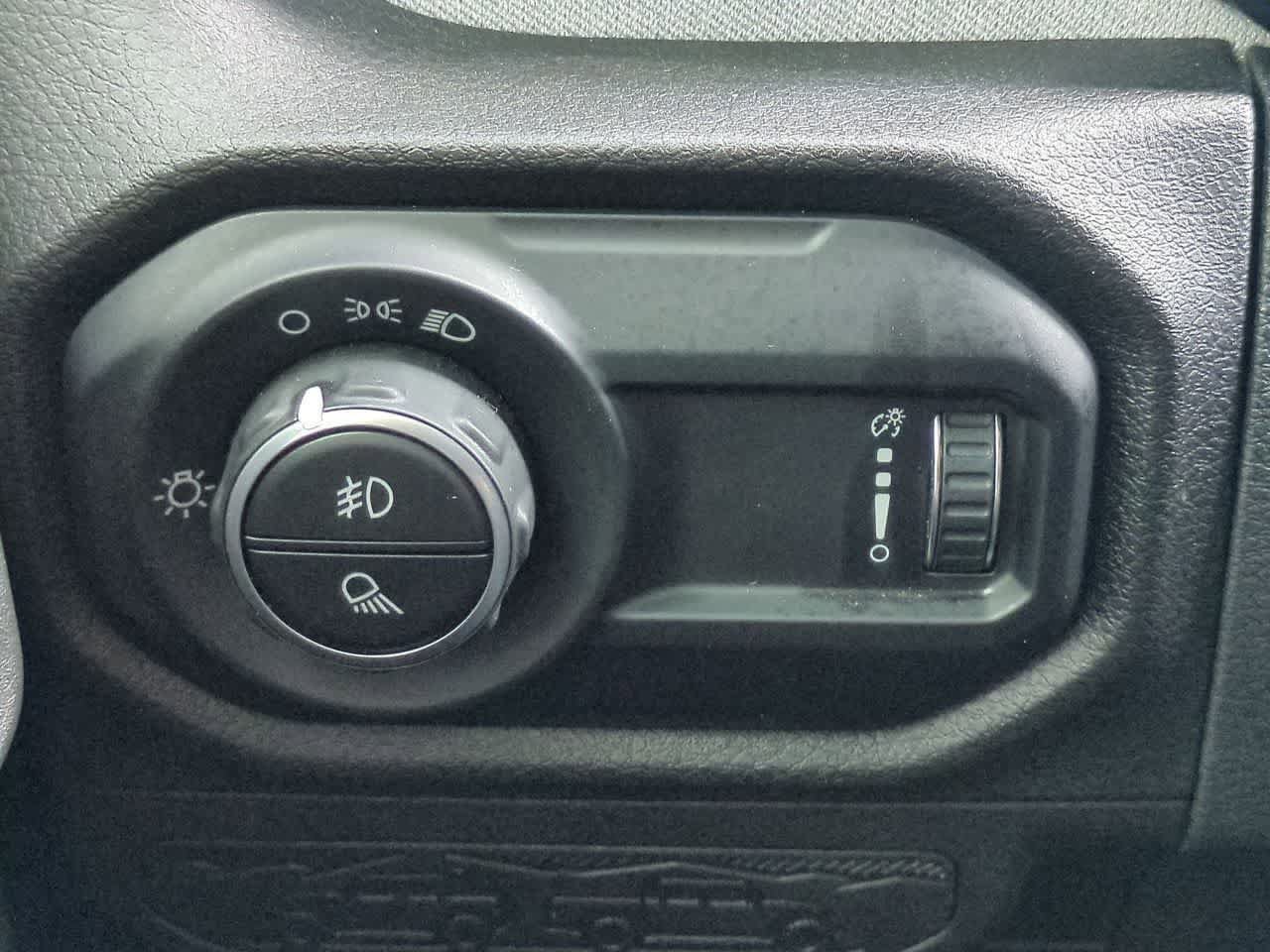 Certified 2025 Jeep Gladiator Sport AWD/4WD image 17