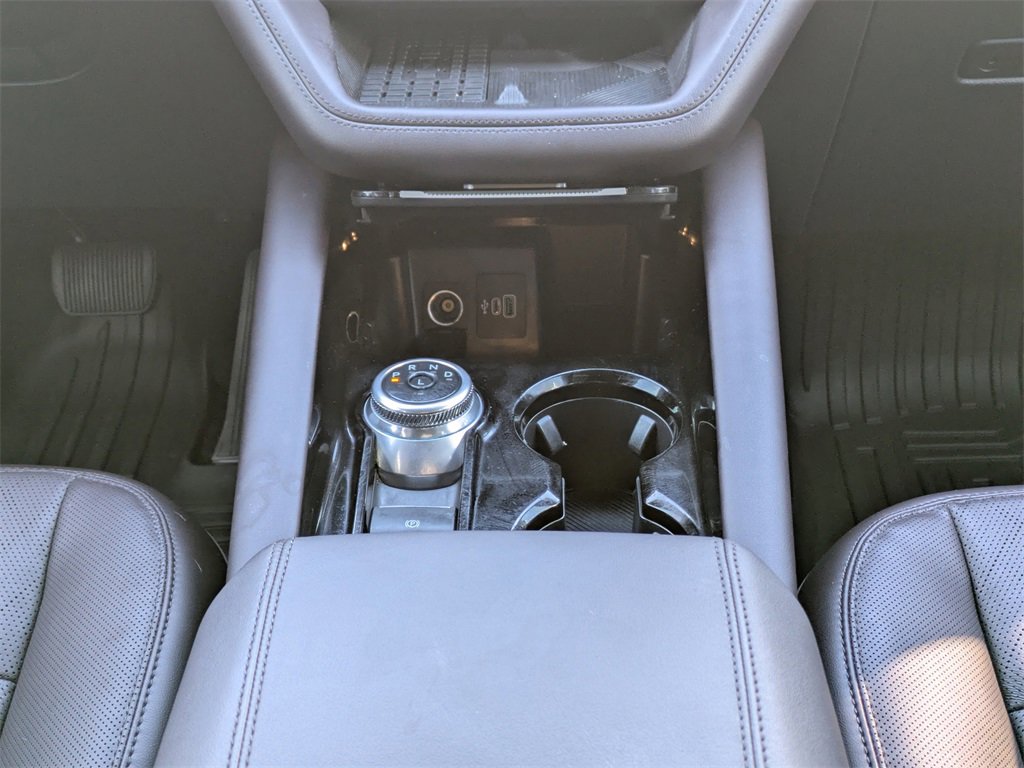 Used 2025 Ford Explorer Platinum image 25