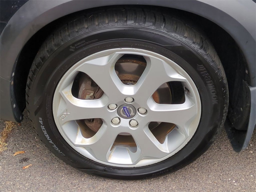 Used 2016 Volvo XC70 T5 Premier w/ Proximity Package image 10