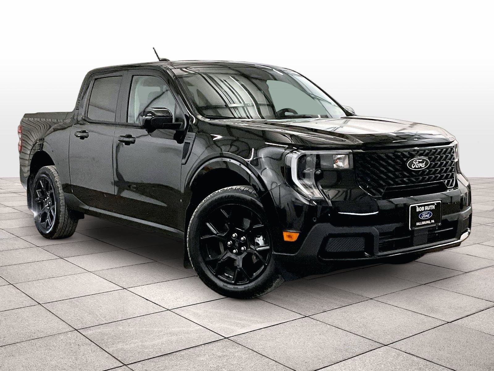 Used 2025 Ford Maverick Lariat w/ Black Appearance Package image 2