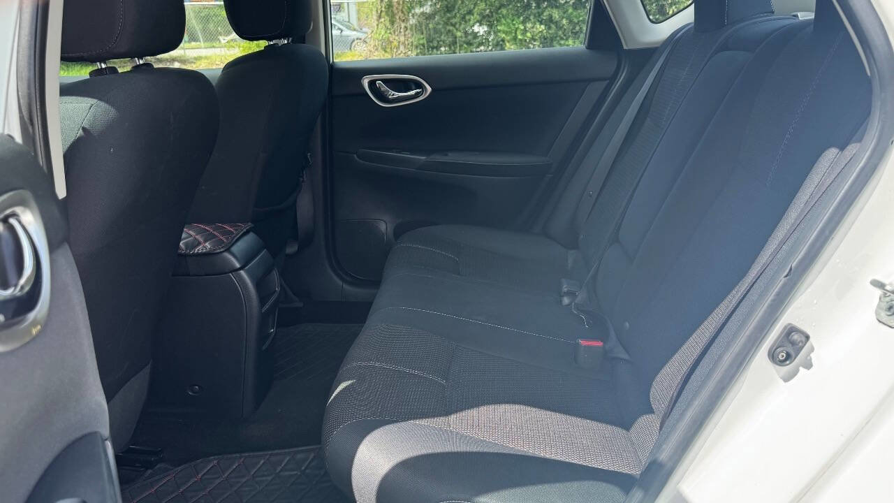 Used 2015 Nissan Sentra S image 10