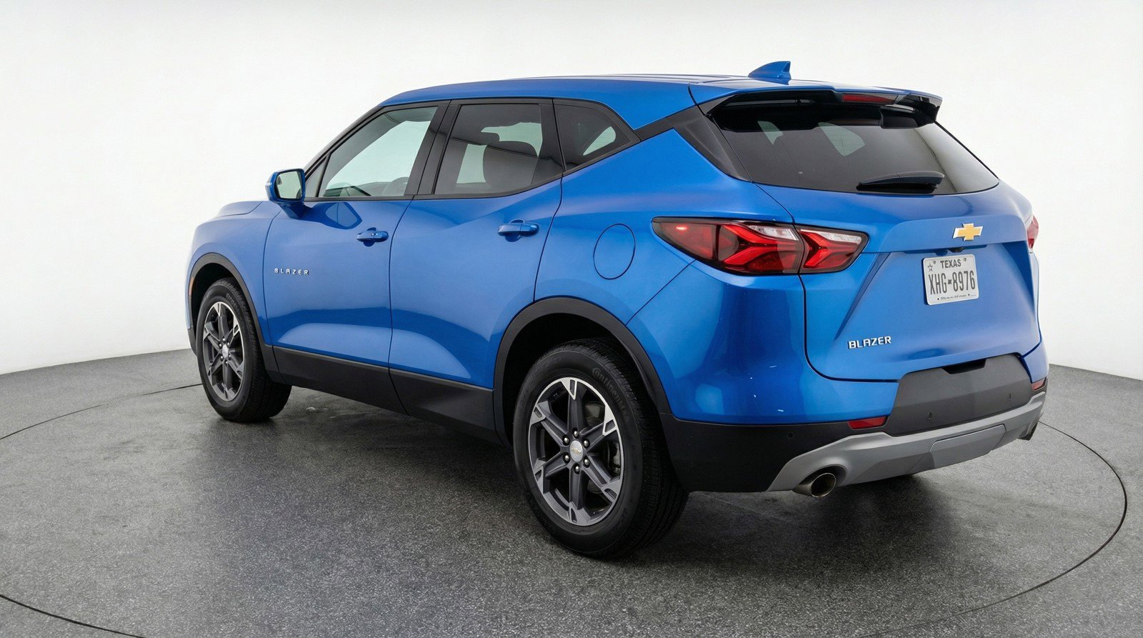 Used 2025 Chevrolet Blazer LT FWD image 6