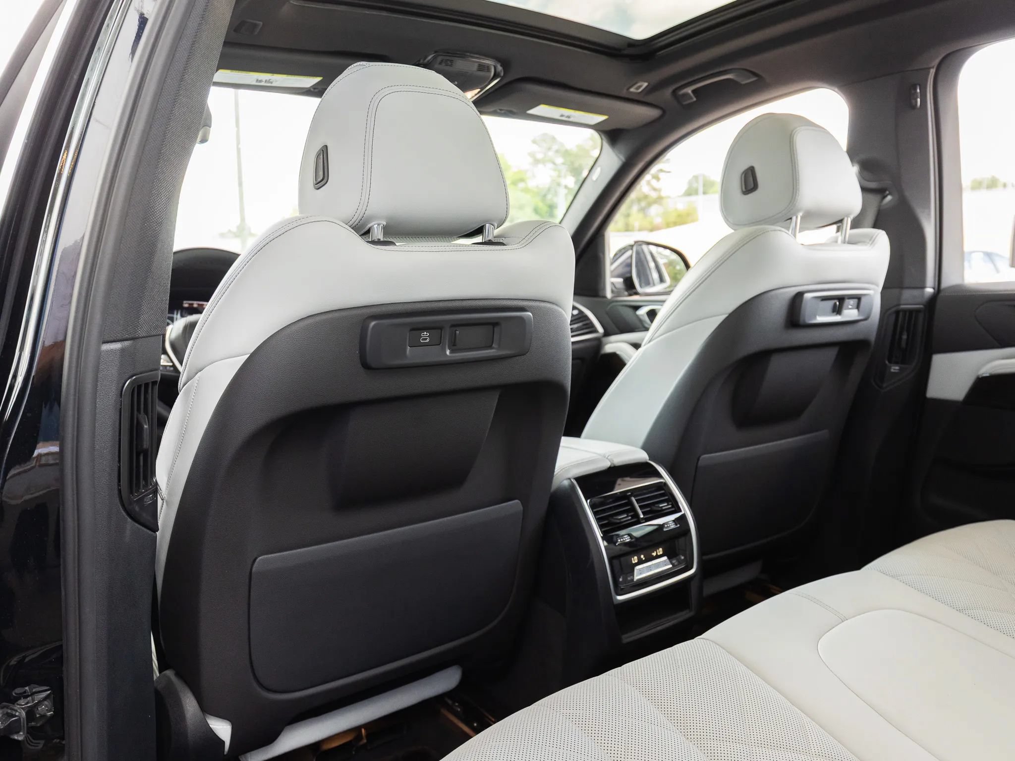 Used 2023 BMW X5 sDrive40i RWD image 31