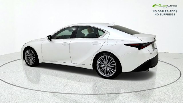 Used 2024 Lexus IS 300 w/ Premium Package RWD image 5