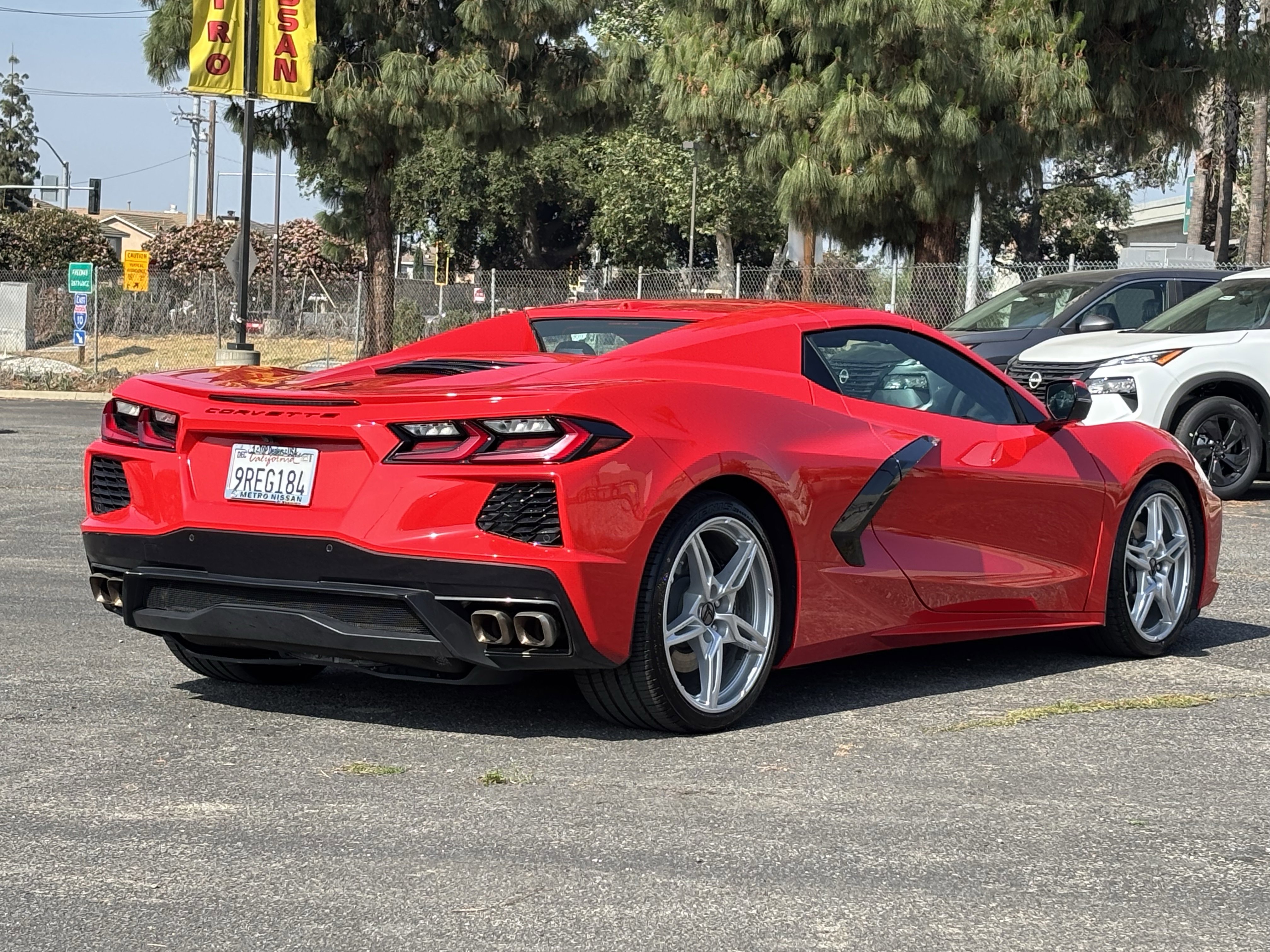 Used 2025 Chevrolet Corvette Stingray Premium Conv w/ 3LT RWD image 3