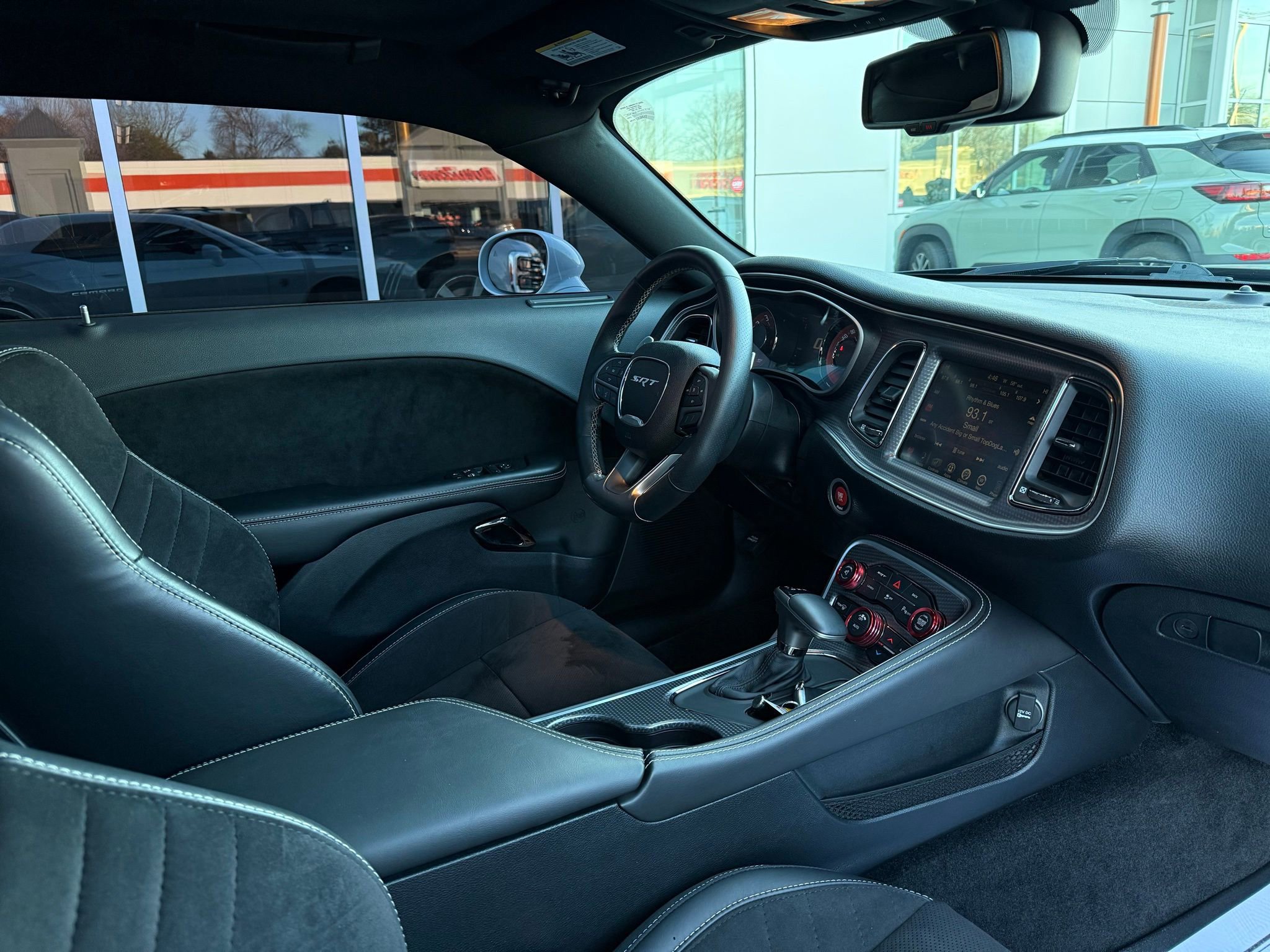 Used 2016 Dodge Challenger SRT Hellcat image 25