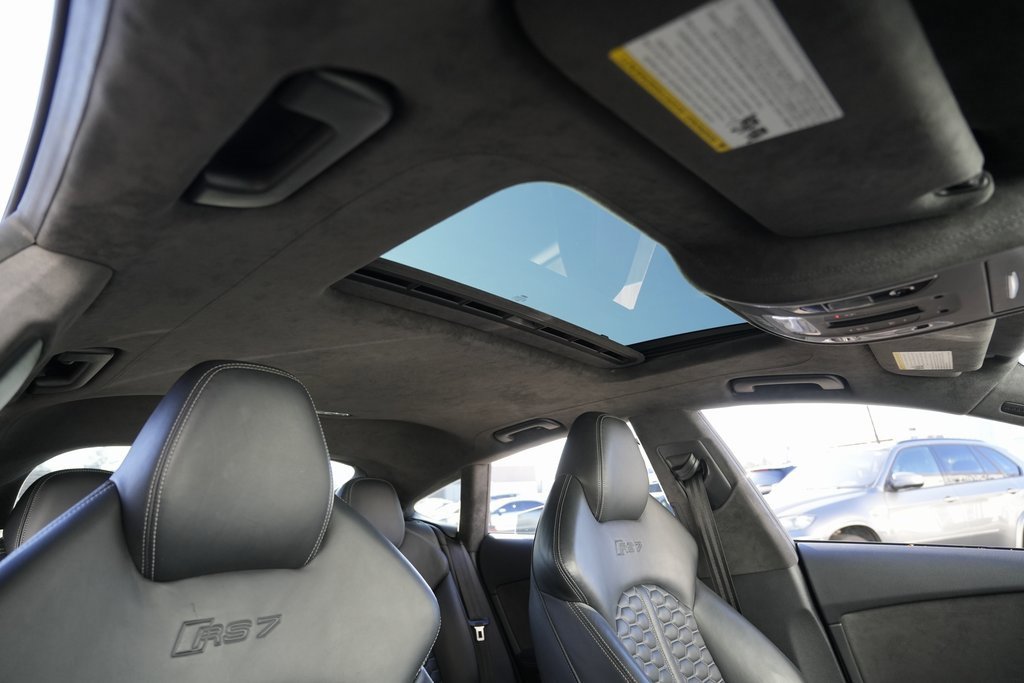 Used 2017 Audi RS 7 Prestige image 30
