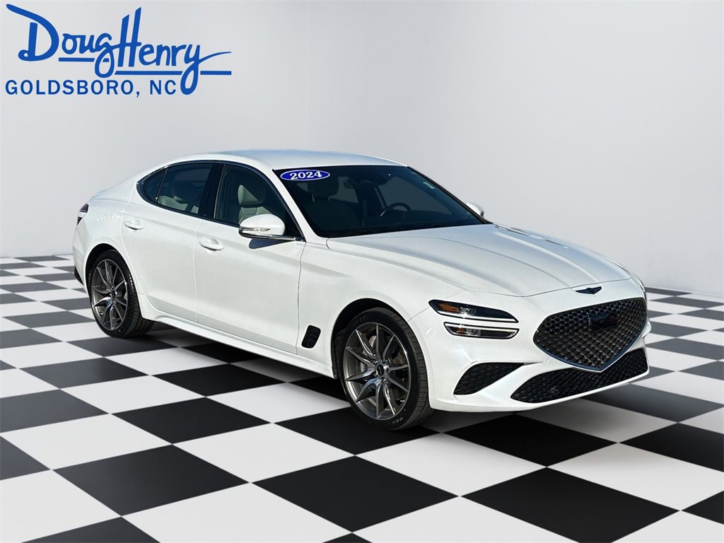 Used 2024 Genesis G70 2.5T image 7